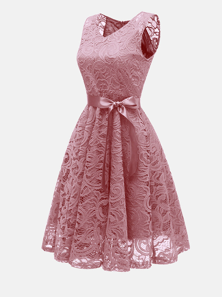 Women's Elegant Sleeveless Lace Party Dress