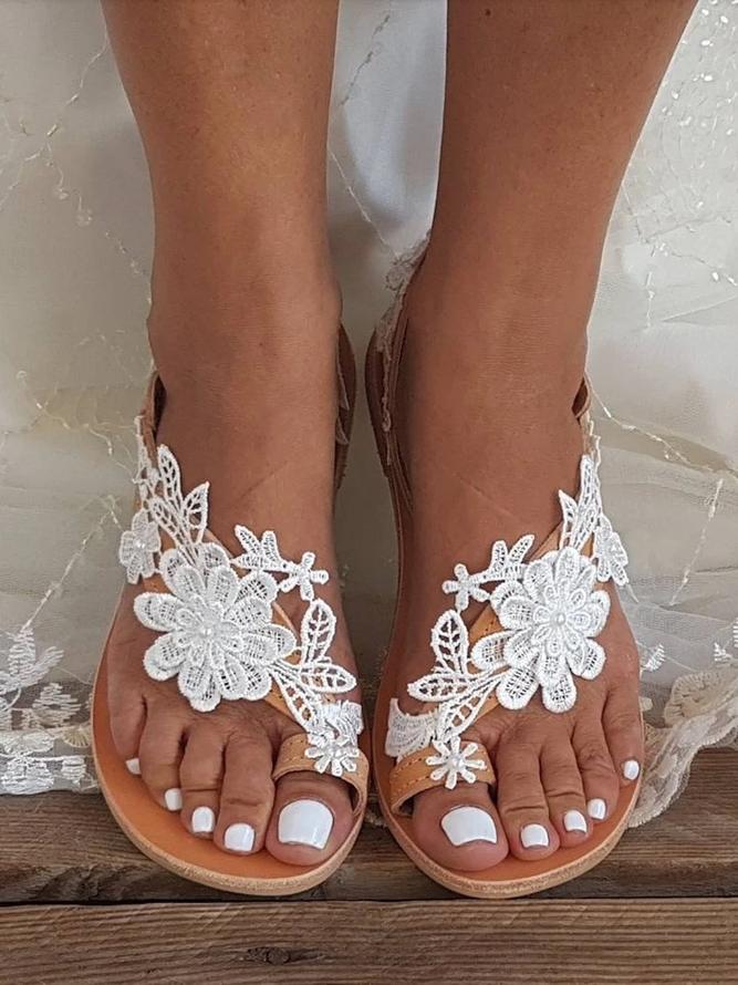 Women's Bohemian Style Flower Flip-Toe Flat Beach Sandals