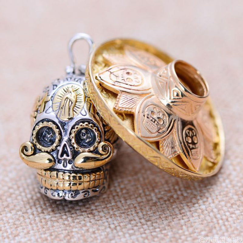 Men's skull pendant